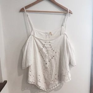 Free People white bohemian Top! Size large!